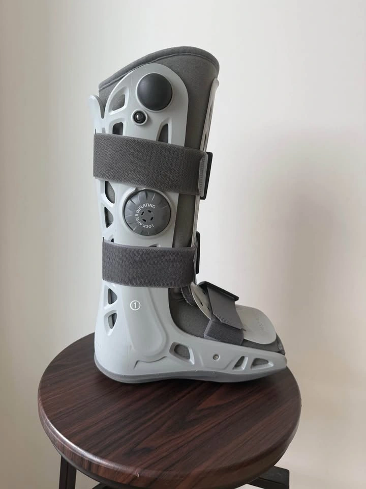 DJO Aircast Walking Boot - photo 2