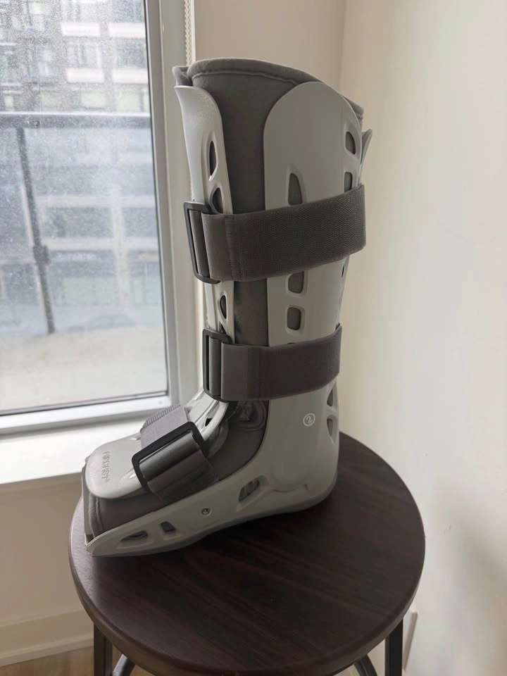 DJO Aircast Walking Boot - photo 3