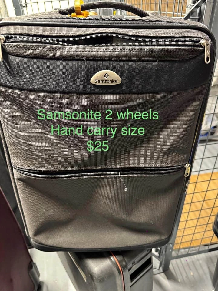 Samsonite 2 wheels Hand carry size