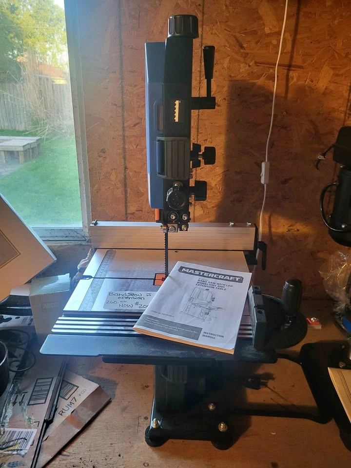 Mastercraft Bandsaw with LED Worklight and Extension Table