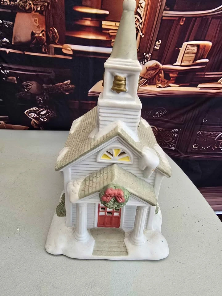 Yard Sale all weekend- Phillip Murray Ave - photo 3