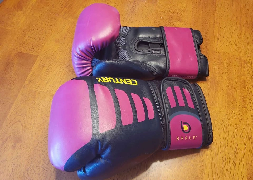 Century Brave Boxing Gloves - photo 3