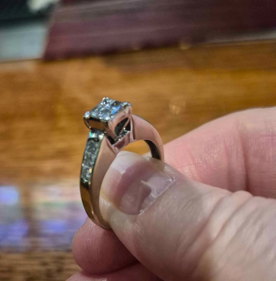 Princess Cut Diamond Cluster Ring in 14k White Gold - photo 4