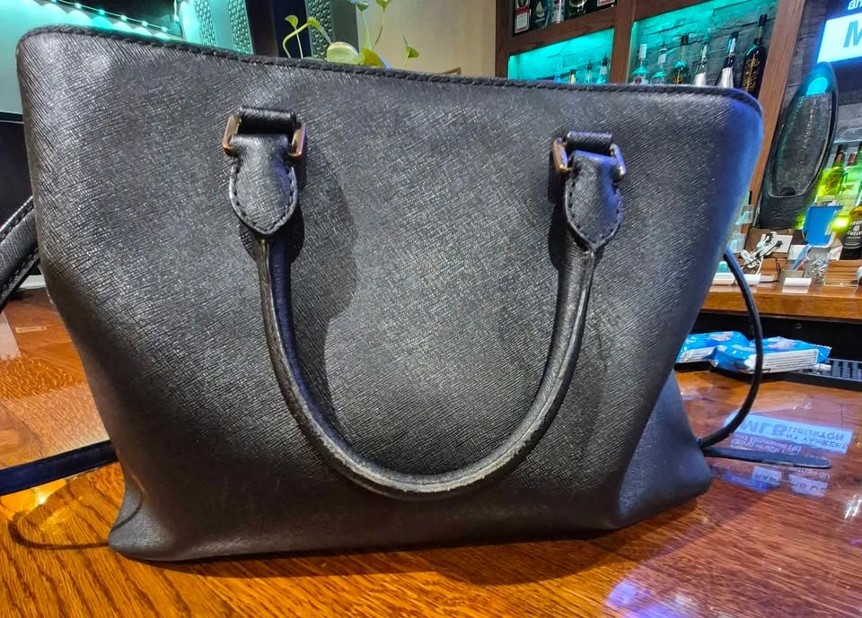Michael Kors Black Saffiano Leather Handbag - photo 4