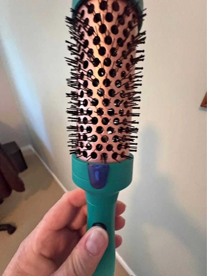 Brand New Calista FauxBlo Thermal Brush 1.77 inch