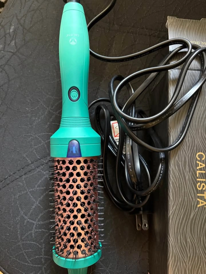 Brand New Calista FauxBlo Thermal Brush 1.77 inch - photo 2