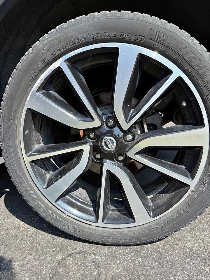 Michelin All Weather Tire 225/45 R19 96W (3 tires)