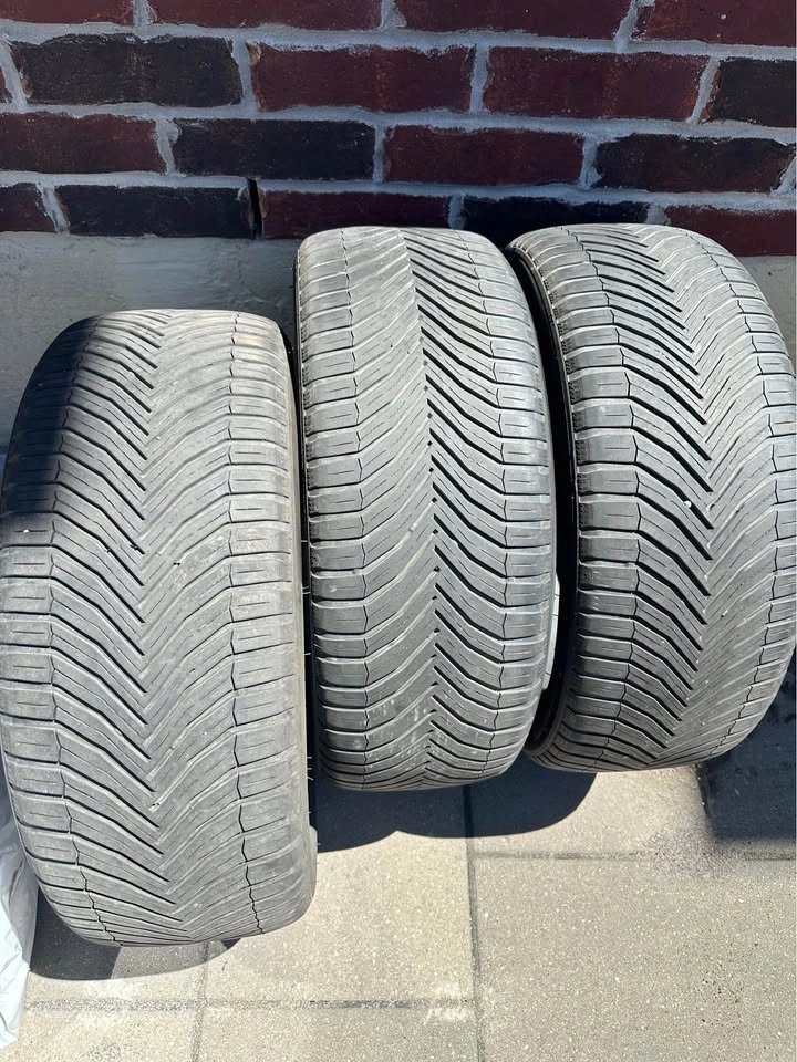 Michelin All Weather Tire 225/45 R19 96W (3 tires) - photo 5