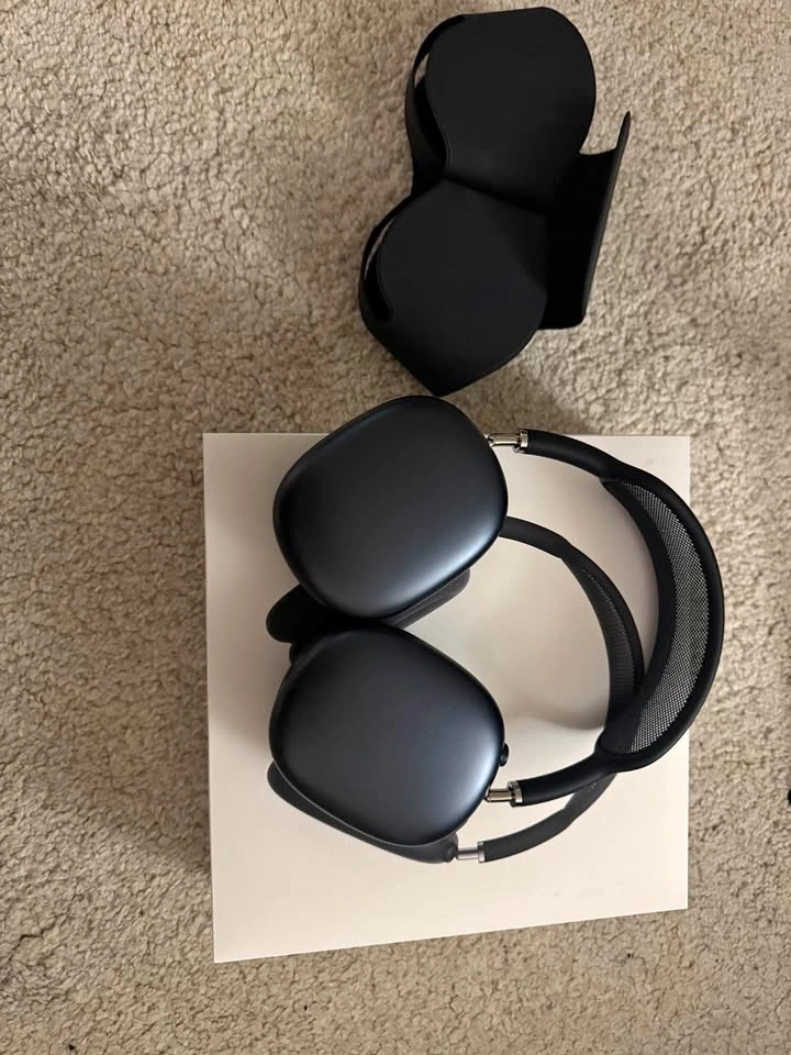 New AirPods Max 2