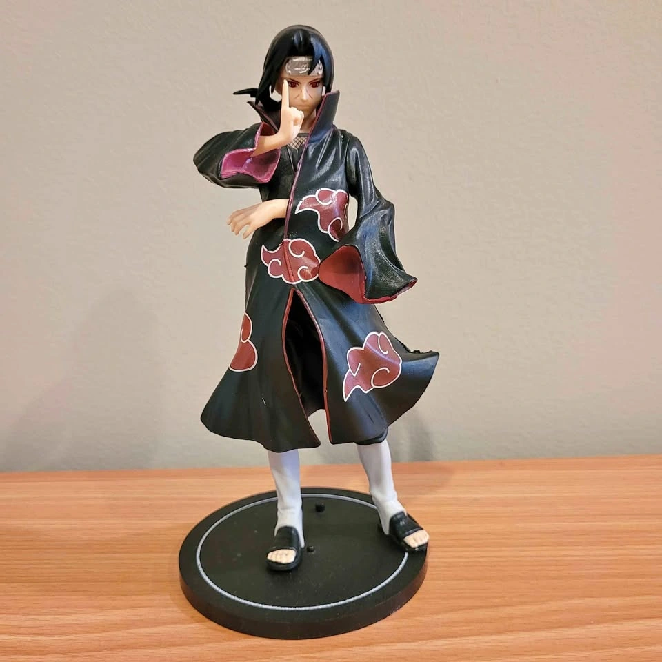 ITACHI/Naruto figure 7 inches
