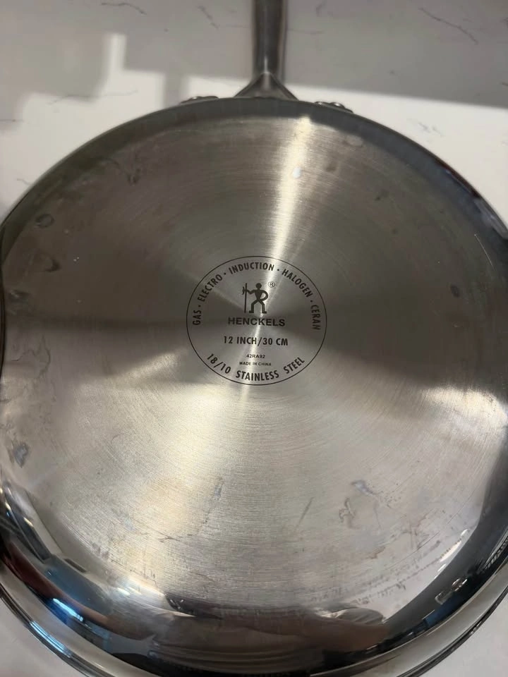 Henckels Hybrid Hexagon Non-Stick Frying Pan Set – 10” & 12” - photo 3