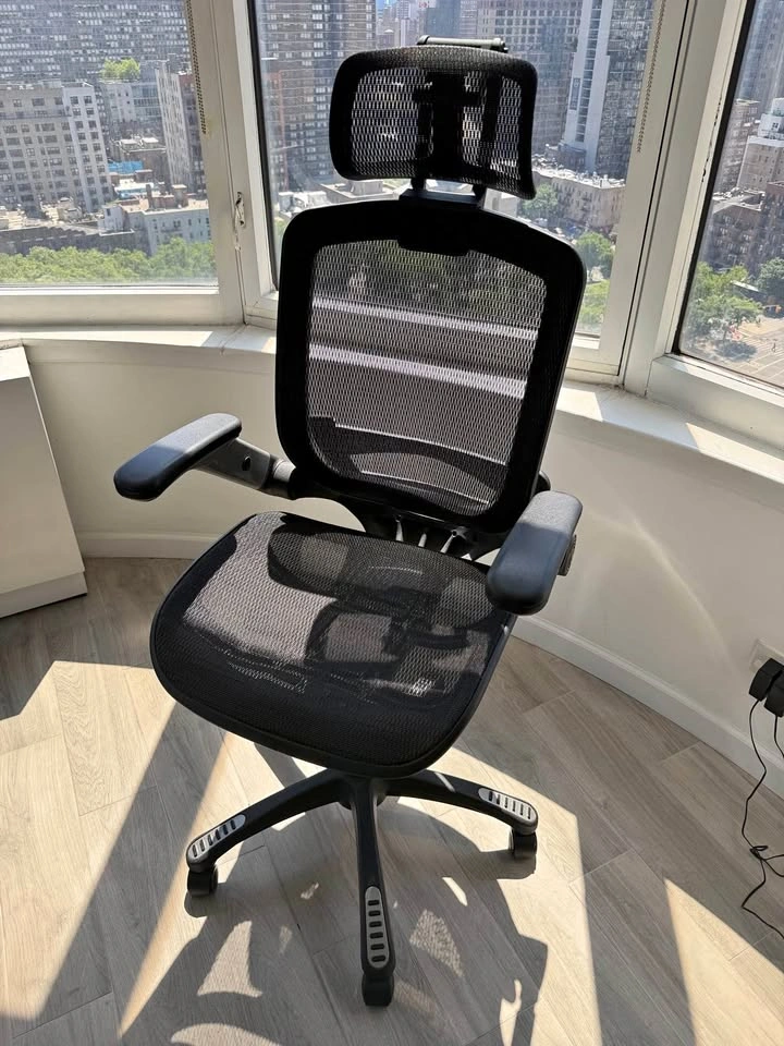 Gabrylly Ergonomic Office Chair – High Back Mesh
