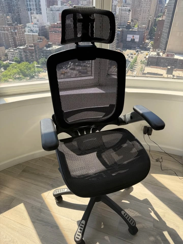 Gabrylly Ergonomic Office Chair – High Back Mesh - photo 2