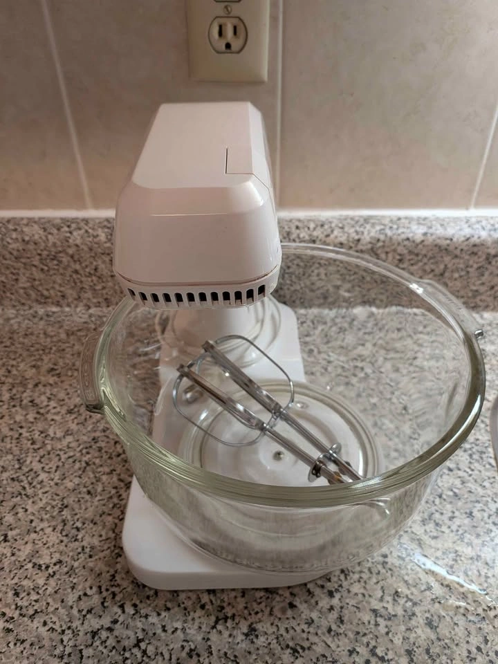 Stand Mixer - photo 2