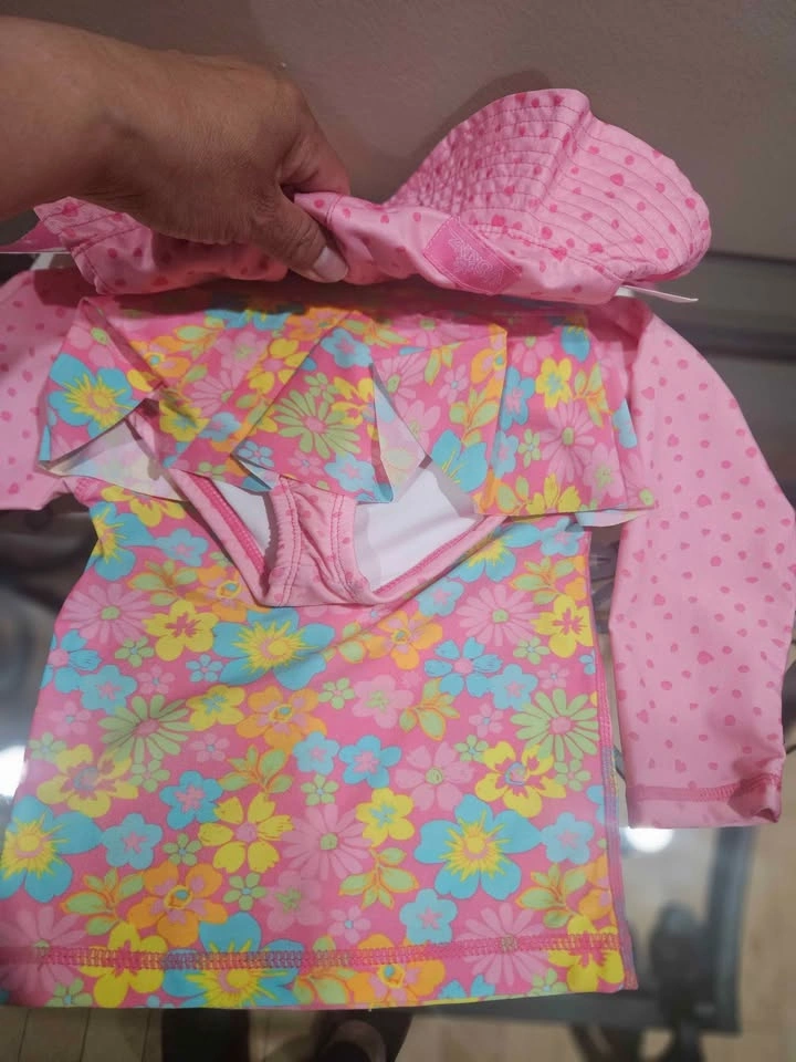 New 3pc swimming set Sz 4T - photo 3