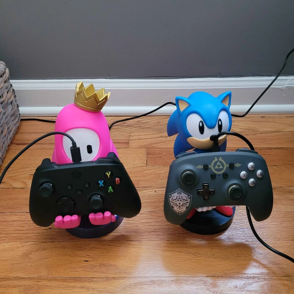 2 Video Game Controller Holders - photo 2