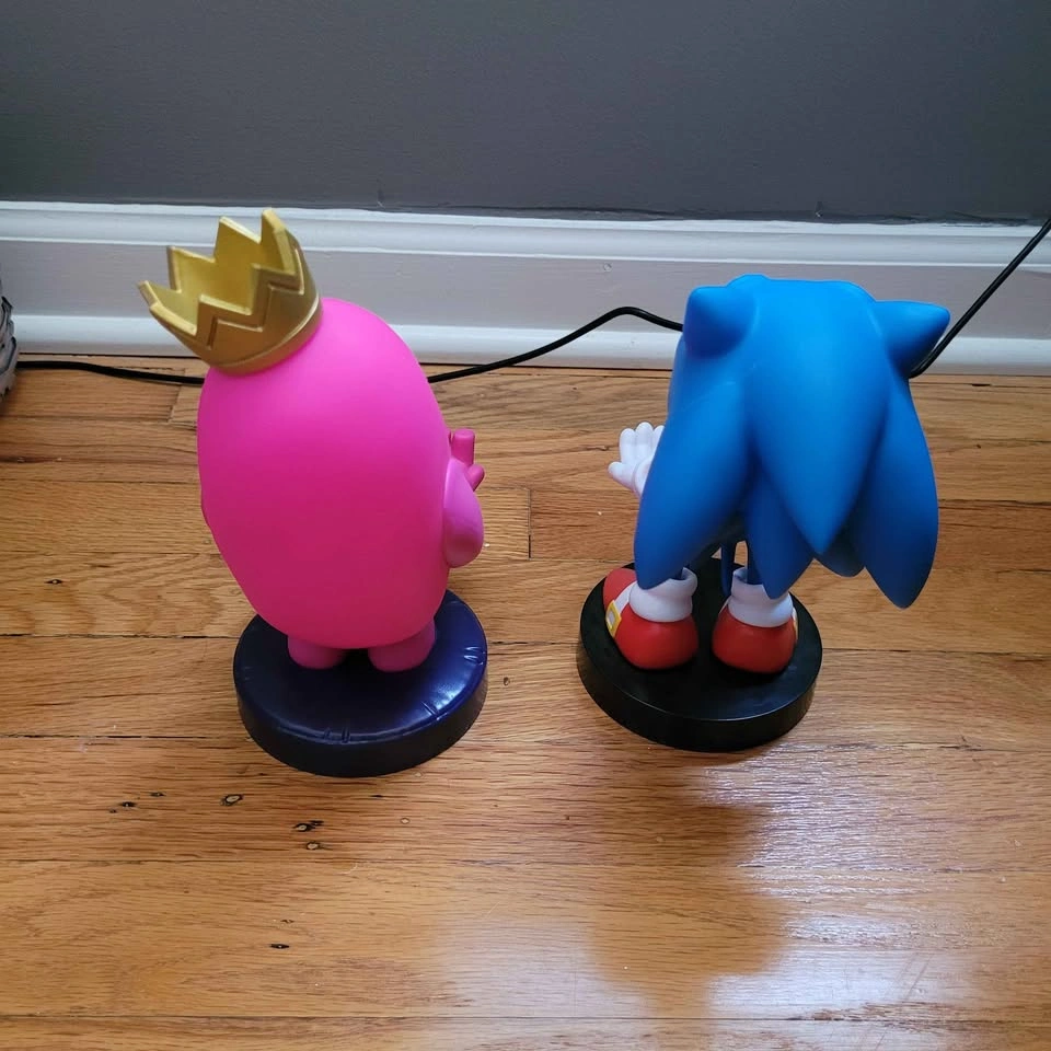 2 Video Game Controller Holders - photo 3