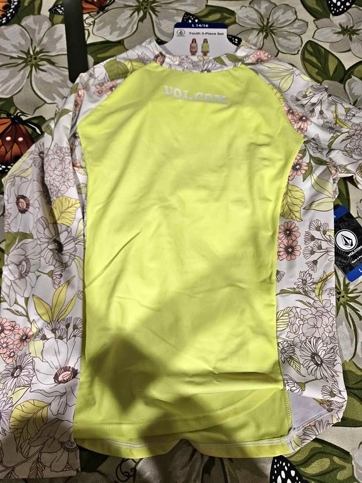 3 pc swimming set. Size L 14/16
