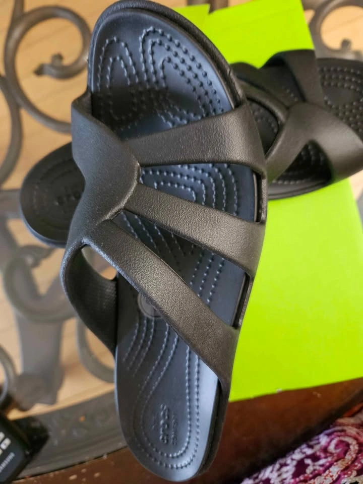 Brand new crocs sandals Sz 7 - photo 3