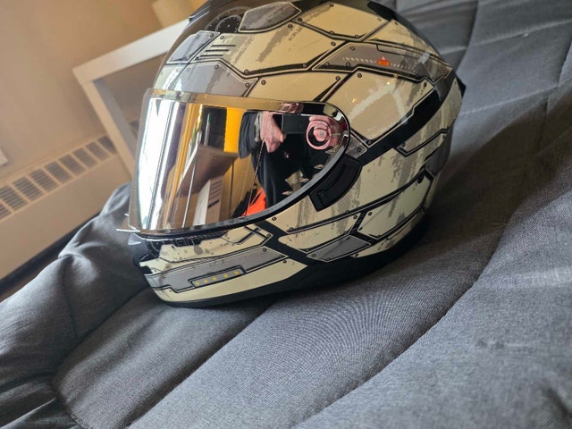 Motorcycle helmet - photo 3