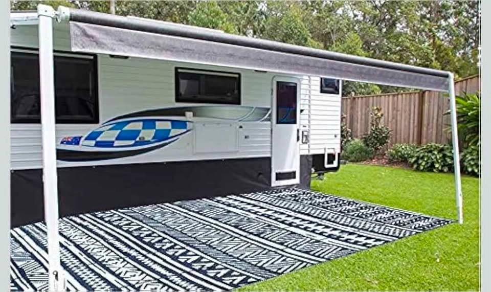 6ft x 9ft Indoor / Outdoor Reversible Patio Rug - photo 5