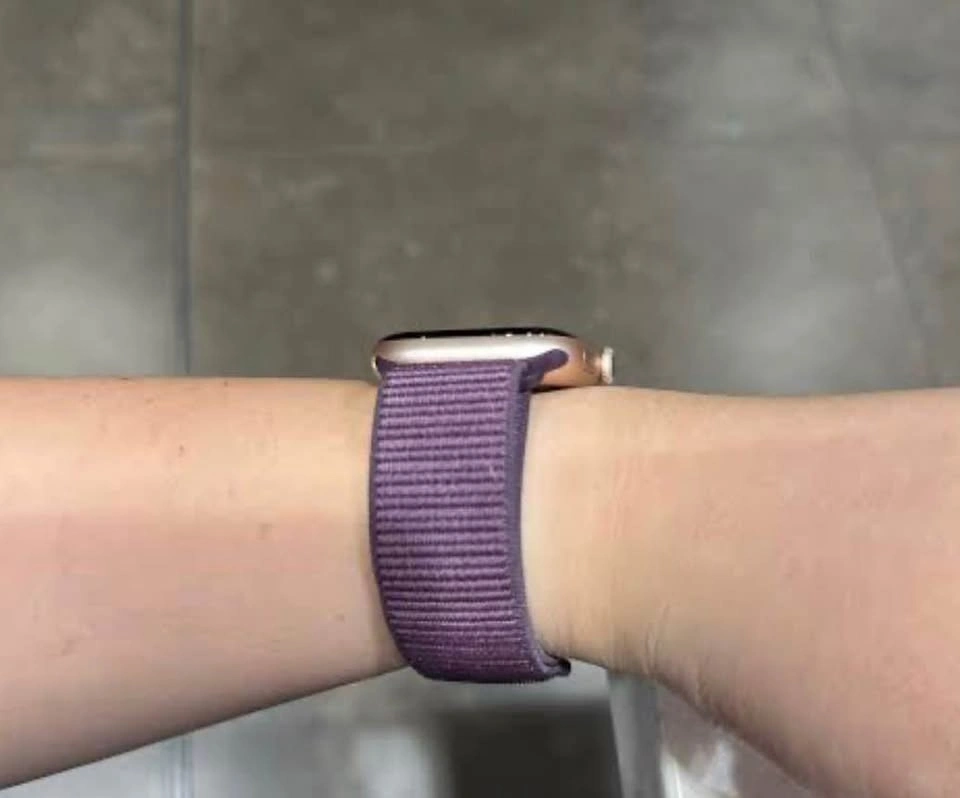 Apple Watch 10 46mm Cellular Rose Gold with Sport Loop - photo 3