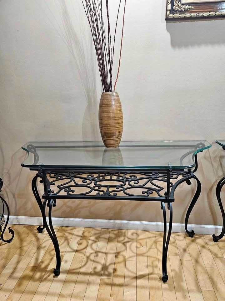 Console table