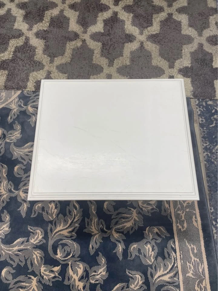White Wooden End Table - photo 3