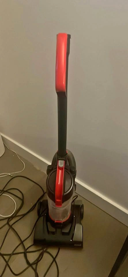 BISSELL CleanView Compact Upright Vacuum, 3508B Red
