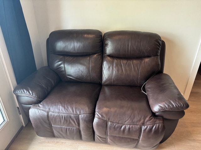 Real Leather Reclining Sofa & Loveseat Set - photo 4