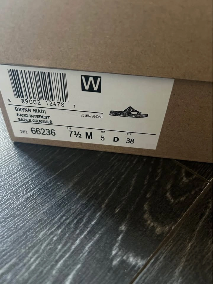 Clark’s Women’s sandal size 7.5 - photo 3