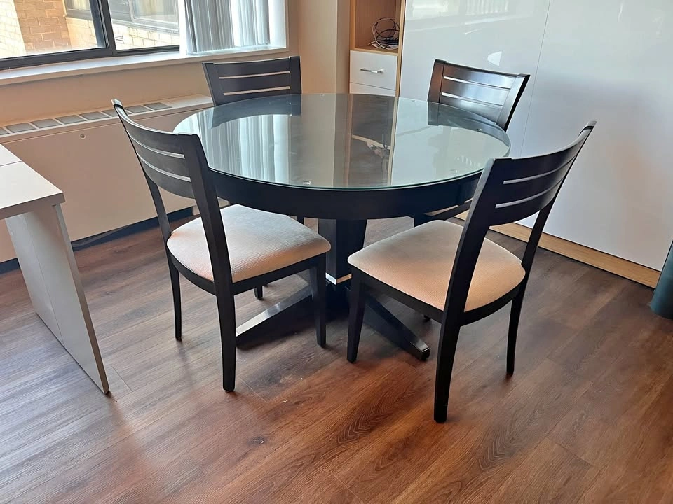 Solid wood Dinning Table
