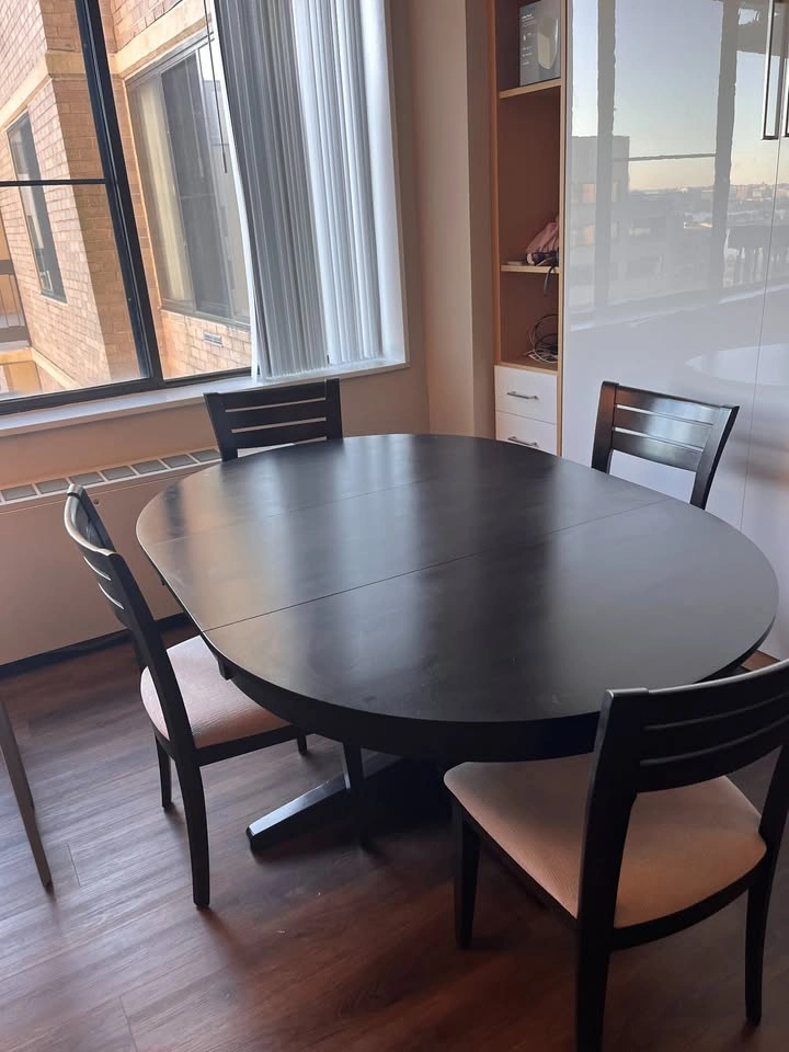 Solid wood Dinning Table - photo 5