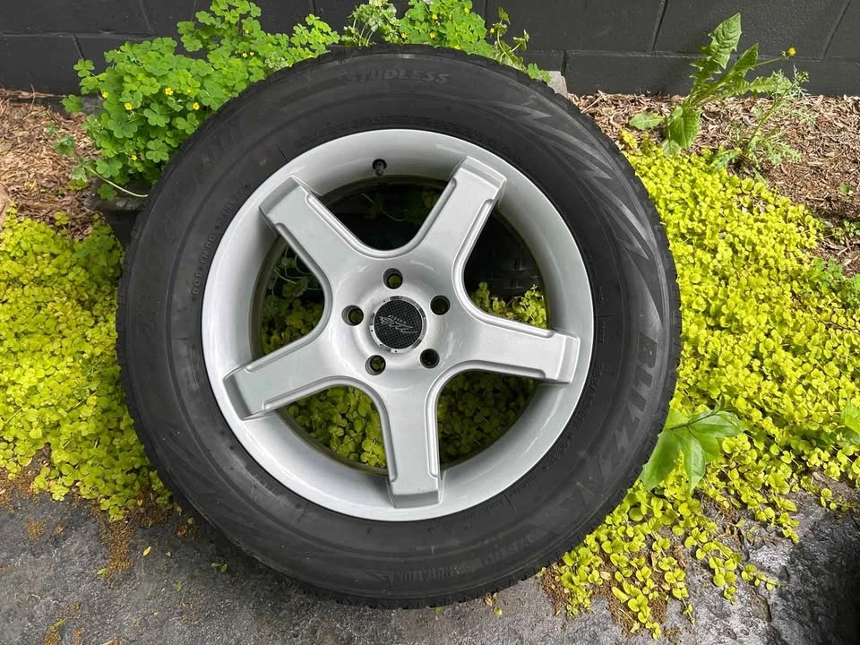 17” Wheels + Bridgestone Tires 235/60R17 - photo 3