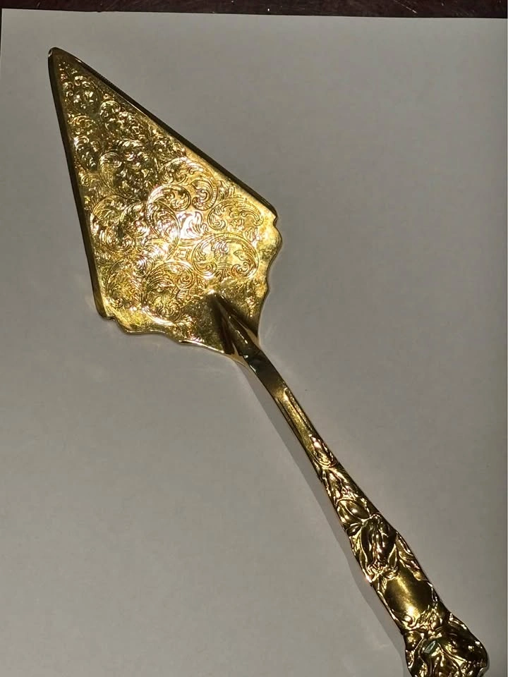 Ornate Gold Tone Cake Pie Server - Floral Engraved Made in Italy