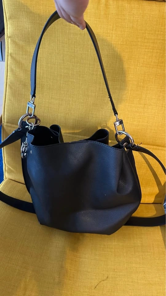 GUESS Black Shoulder Bag / Crossbody Purse - photo 2