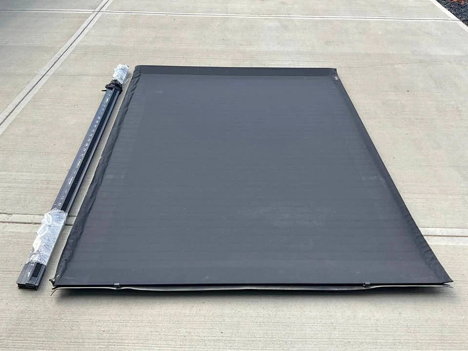 Truxedo Sentry CT hard rolling tonneau cover