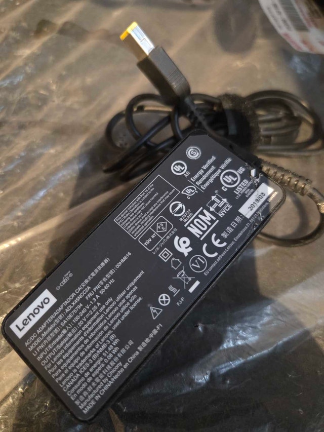 Lenovo 45W AC Adapter - photo 2