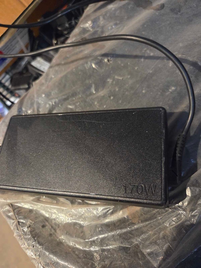 Lenovo 170W AC Adapter - photo 2
