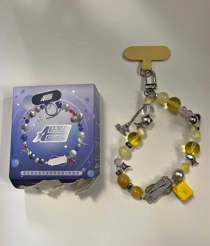 Official Alien stage version 2 luka phone charm