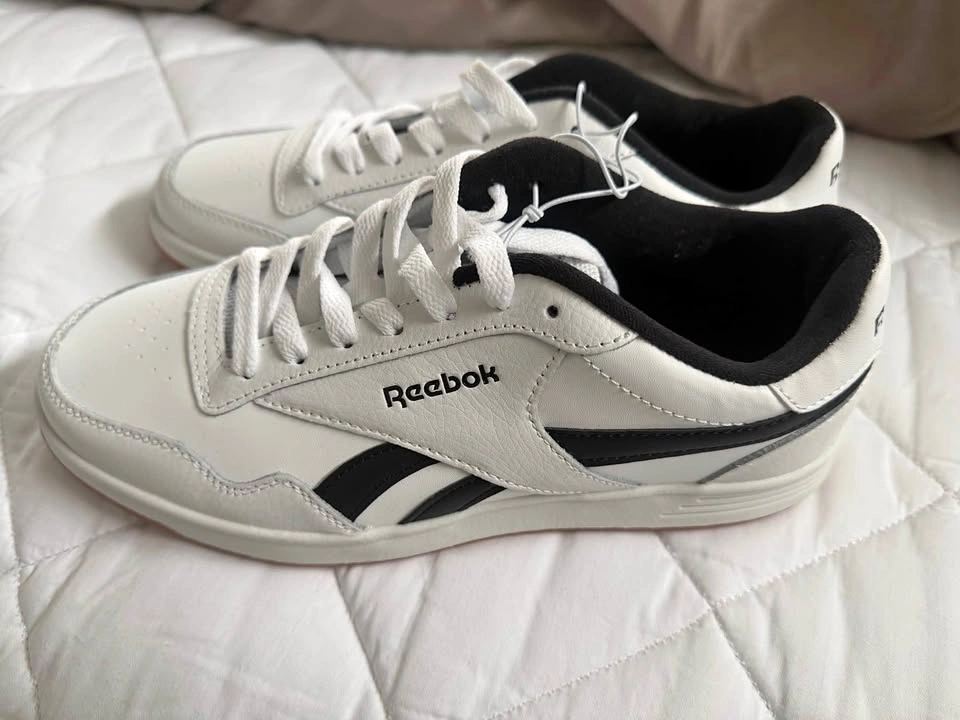 Reeboks women size 8.5