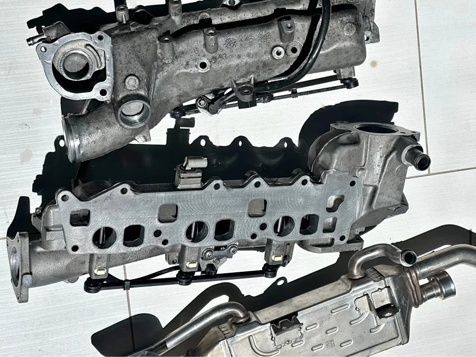 Intake manifold Mercedes GL OM642 W166