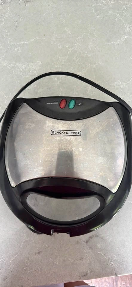 BLACK+DECKER Sandwich Maker