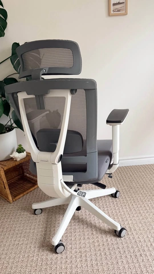Autonomous Gray White Mesh Ergonomic Office Chair Adjustable - photo 2