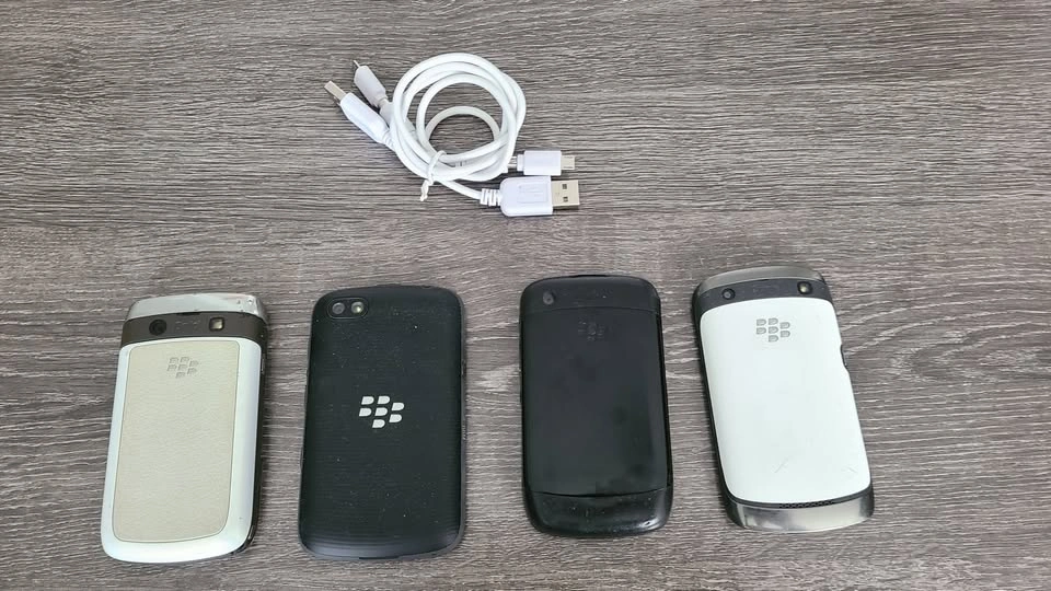 Classic Blackberry Cell Phones - photo 2