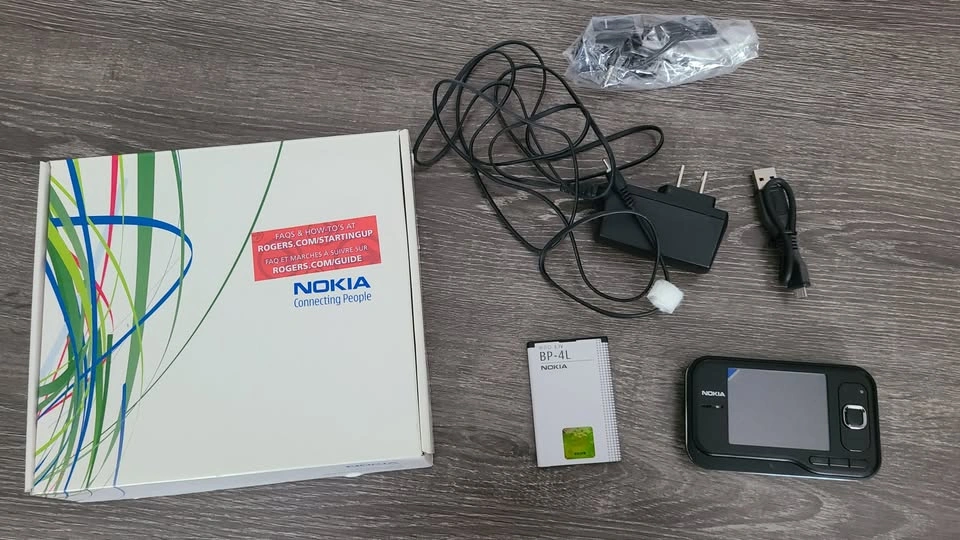 Nokia 6790 Surge Cell Phone - photo 4