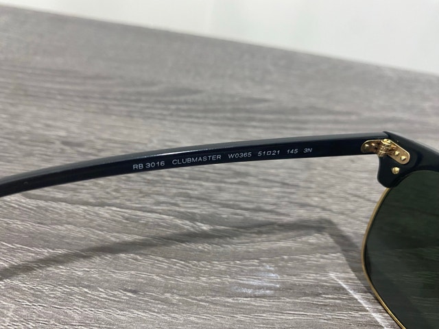 Ray-Ban Clubmaster Classic (Black/Gold) - Mint Condition - photo 5