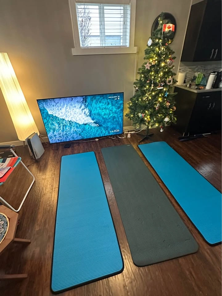 3 Yoga Mats. Brand new for $10 each - photo 2
