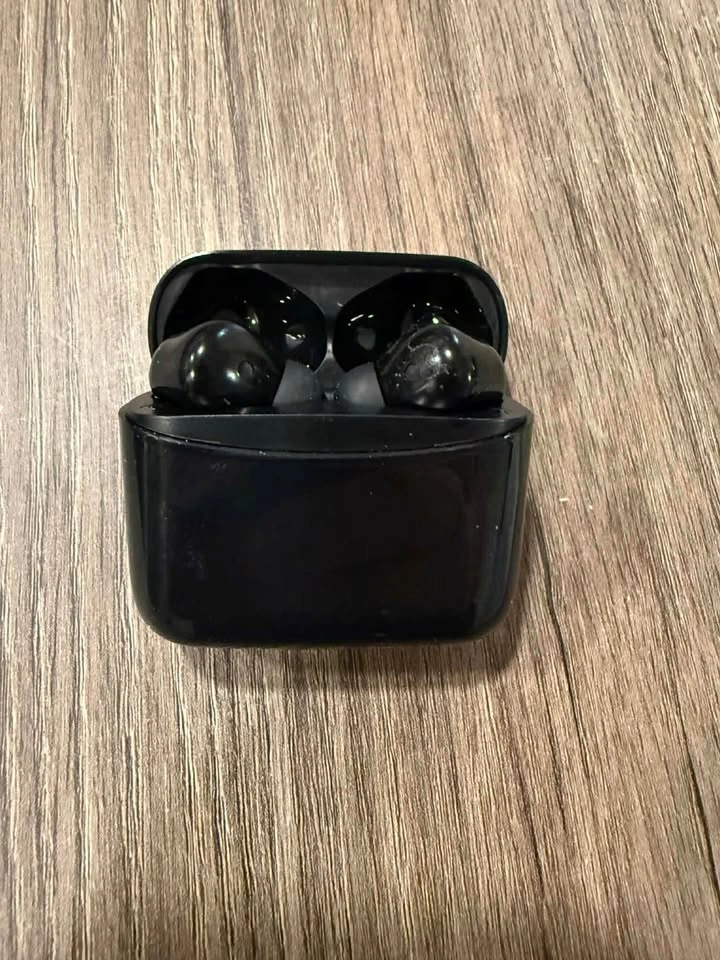 Brand New J5 Wireless Earbuds - photo 3