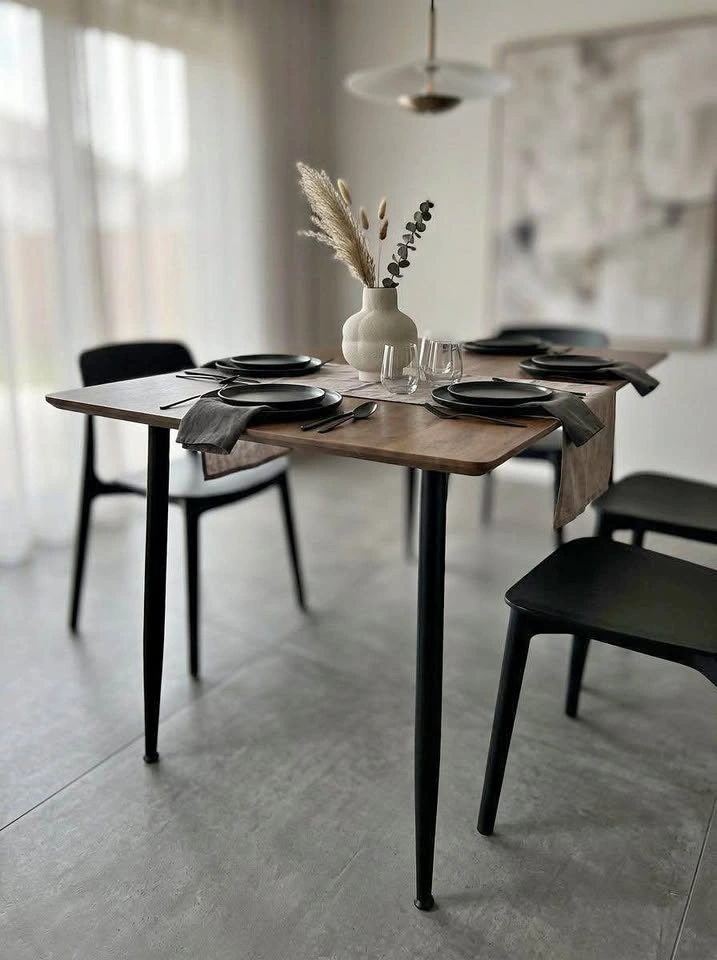 Structube Maylis Dining Table – Walnut